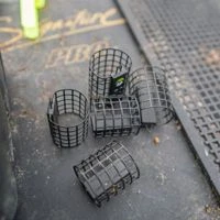 Maver MV-R Cage Feeders