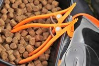 Guru Pellet Pliers
