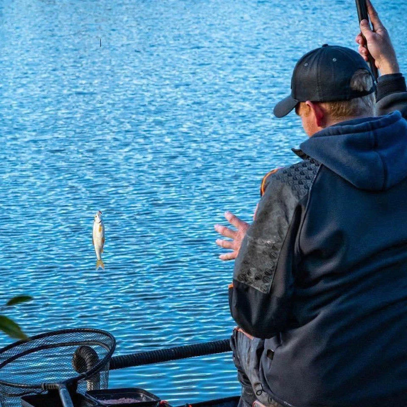 Guru F1 Maggot Barbless Spade End Hooks